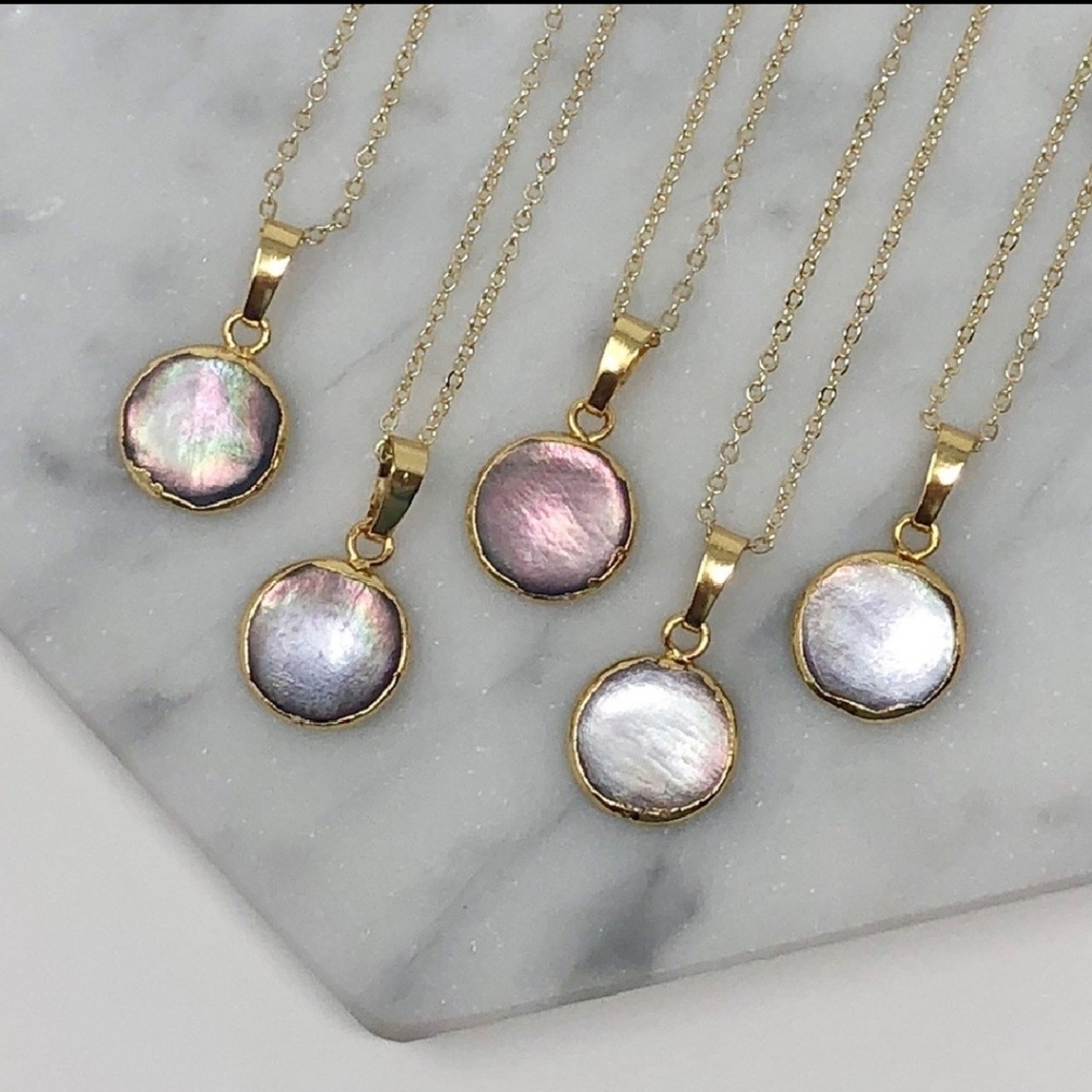 14K Gold Mother of Pearl Minimalist Necklace